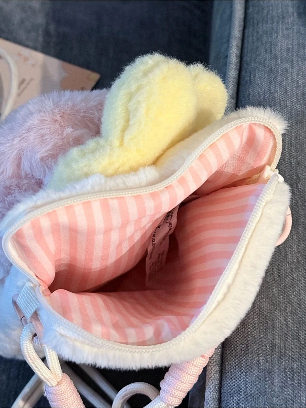 POP MART DIMOO Weaving Wonders Fluffy Plush Bag Pink Quilted Crossbody